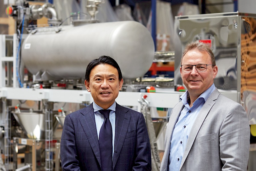 The Managing Directors of Kubota Brabender Technologie GmbH: Hideki Saiki and Bruno Dautzenberg
